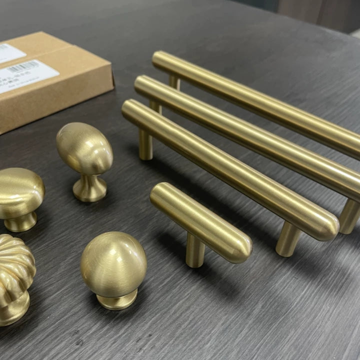 HAZE - Brushed Brass 6.25" Cabinet Pulls