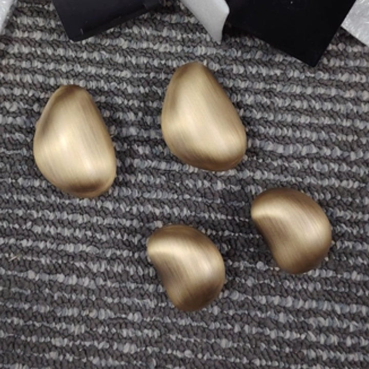 VANTA Antique Brass Cabinet Knobs for Kitchen